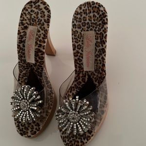 Lulu Johnson mules with animal print and crystal flower